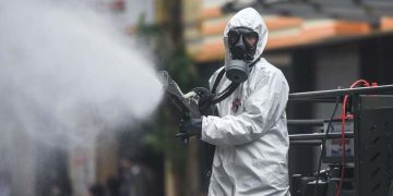 Ngăn chặn đại dịch COVID-19: Tùy cơ ứng biến và giải pháp chủng ngừa -3