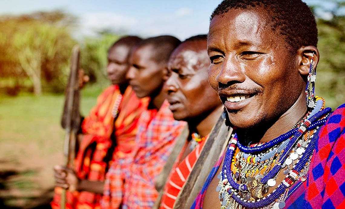 Rực rỡ vòng hạt Maasai -9