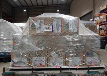 FedEx vận chuyển lô hàng cứu trợ đến Hoa Kỳ trong cuộc chiến chống lại COVID-19