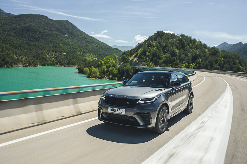 Jaguar Land Rover bán lẻ vượt mốc 9.500 mẫu xe phiên bản đặc biệt hiệu suất cao năm 2019/20 - 6