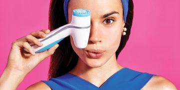 Thiết bị rửa mặt và Chăm sóc da ageLOC LumiSpa được giải thưởng“Thiết bị làm sạch tốt nhất 2020”