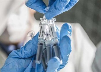 Canada cho phép thử nghiệm lâm sàng vắcxin phòng COVID-19