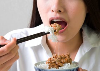 Làm việc cường độ cao tăng cao nguy cơ đột quỵ, tai biến