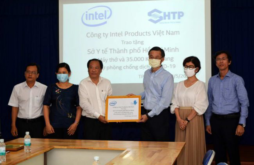 Công ty Intel Việt Nam tặng thiết bị y tế phòng, chống dịch bệnh Covid-19 - 3