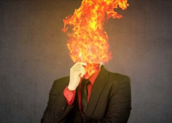 Những vụ tự bốc cháy kỳ lạ nhất -1