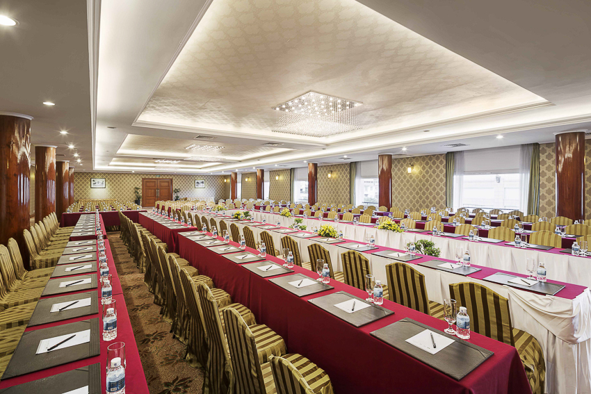 Ưu đãi hàng loạt các dịch vụ cao cấp tại Khách sạn 5 sao Rex Hotel Saigon - 2