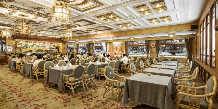 Ưu đãi hàng loạt các dịch vụ cao cấp tại Khách sạn 5 sao Rex Hotel Saigon - 4