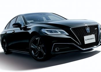 Toyota Crown phiên bản kỷ niệm 65 tuổi của mẫu xe huyền thoại