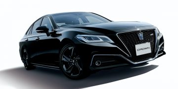 Toyota Crown phiên bản kỷ niệm 65 tuổi của mẫu xe huyền thoại