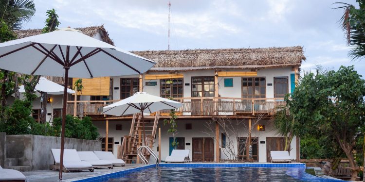 Stop And Go Làng Chài Resort – Nơi níu chân du khách