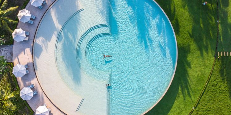 Đắm mình trong những hồ bơi độc đáo của Fusion mùa hè này - 4