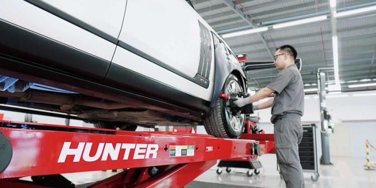 Jaguar Land Rover kiểm tra xe miễn phí và giảm 20% giá dịch vụ, phụ tùng