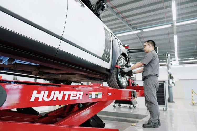 Jaguar Land Rover kiểm tra xe miễn phí và giảm 20% giá dịch vụ, phụ tùng