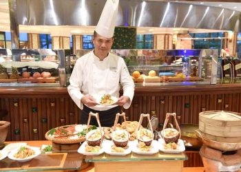 Bếp trưởng Somdej Kitbumroong: Người mang những món ăn đường phố trứ danh của Thái Lan tới Sài Gòn -1