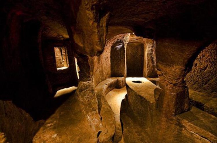 Bí ẩn Gilmerton Cove -1