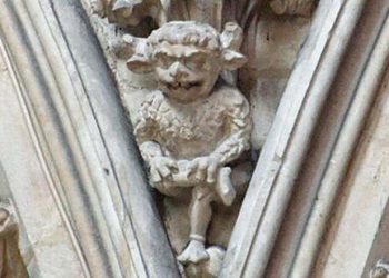 Bí ẩn tượng quỷ nhỏ trong các nhà thờ trung cổ -2