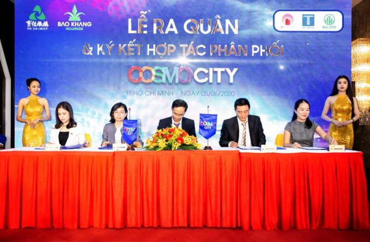Bùng nổ sự kiện ra quân dự án căn hộ Cosmo City -1