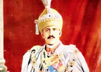 Khổ như... Người giàu nhất thế giới -2