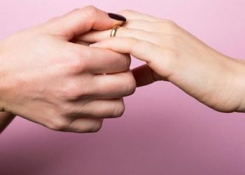 Những phụ nữ đóng vai người chồng trong hôn nhân -5