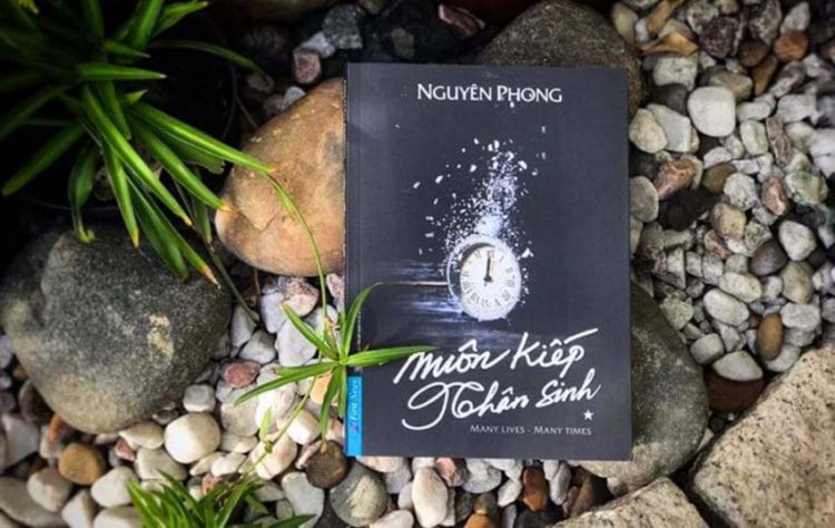 'Muôn kiếp nhân sinh' lập kỳ tích với 9 lần tái bản, bán hết 68.000 cuốn chưa tới 1 tháng -2