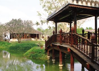 Lập hướng phong thủy từ nhà ra vườn