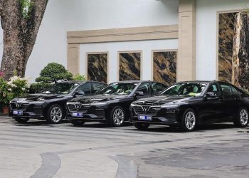 Dàn xe VinFast Lux A 2.0 phục vụ Hội nghị cấp cao ASEAN - 6