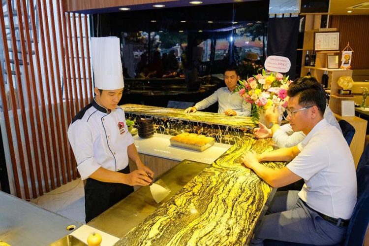 Ziuka Kobe Gallery - Mô hình ấn tượng kết hợp showroom với ẩm thực về bò Kobe -1