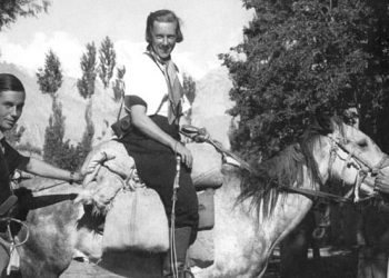 Cuộc đời ly kỳ hơn tiểu thuyết của James Bond phiên bản thực -6