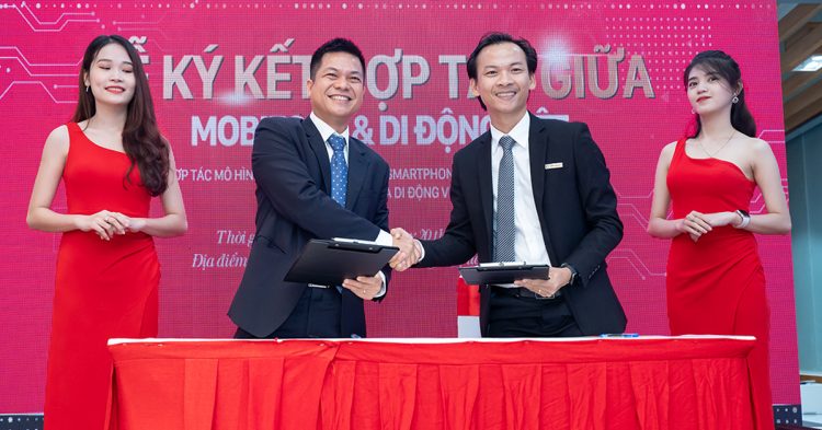 Di Động Việt và MobiFone hợp tác bán lẻ điện thoại trong 11 cửa hàng liên kết tại TP.HCM