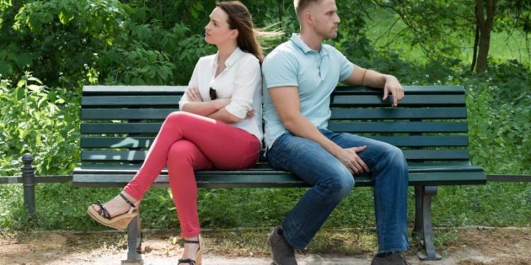 Những dấu hiệu bạn không còn yêu người ấy nữa -1