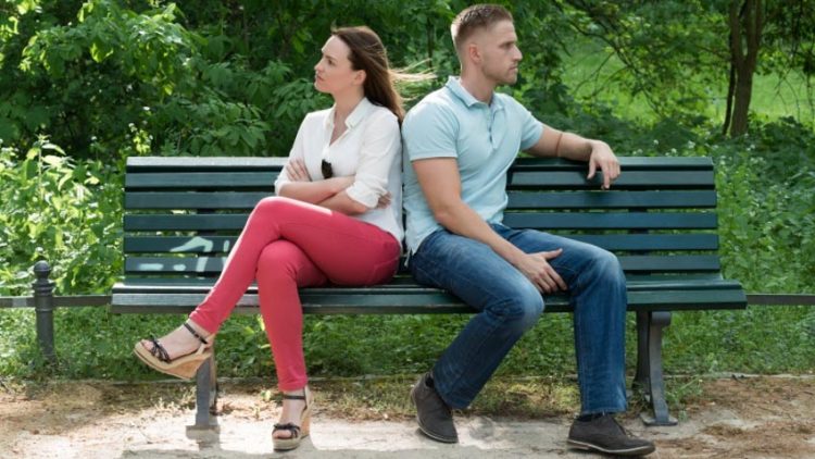 Những dấu hiệu bạn không còn yêu người ấy nữa -1