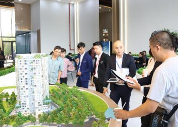 'Săn' hàng hiếm tại quận 2: Nhà đầu tư chọn căn hộ cao cấp Precia -1