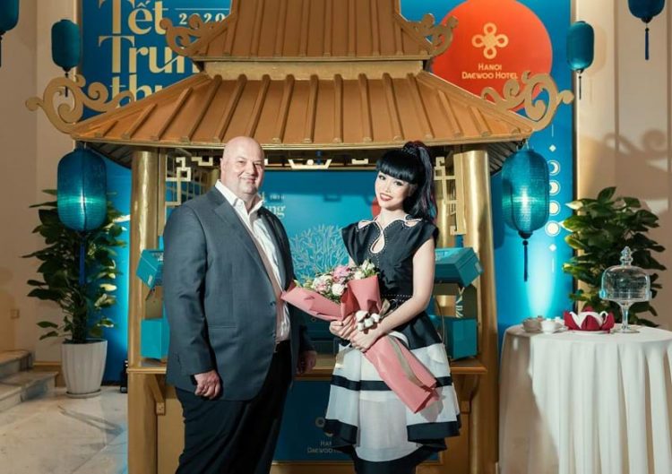 Siêu mẫu quốc tế Jessica Minh Anh sẽ quảng bá du lịch Việt Nam -3