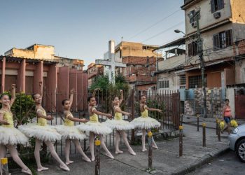 Vũ điệu ballet trong khu ổ chuột -8