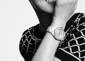 Đồng hồ nữ Chanel J12 – Câu chuyện của những khoảnh khắc