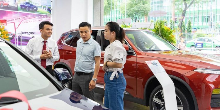 VinFast đồng loạt khai trương 27 showroom mới trên toàn quốc - 3