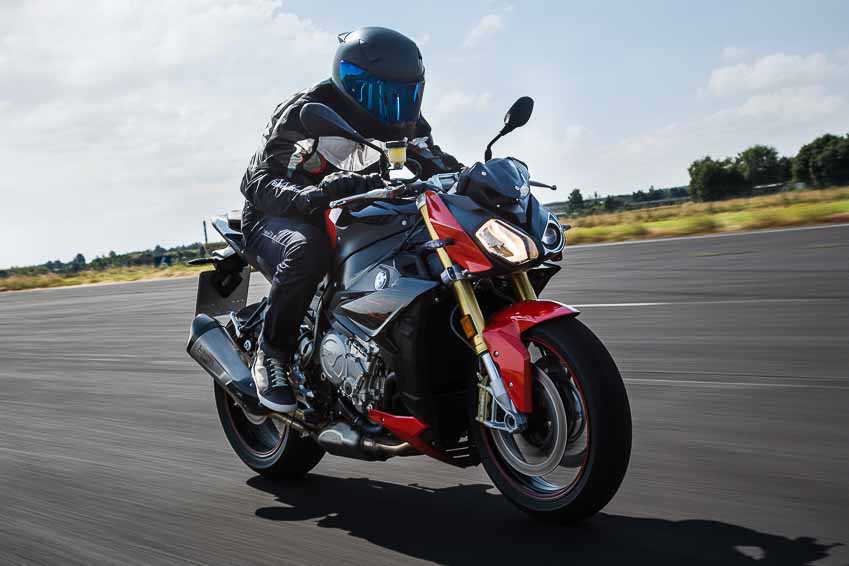 BMW Motorrad công bố giá mới giảm gần 100 triệu cho xe phân khối lớn - 2