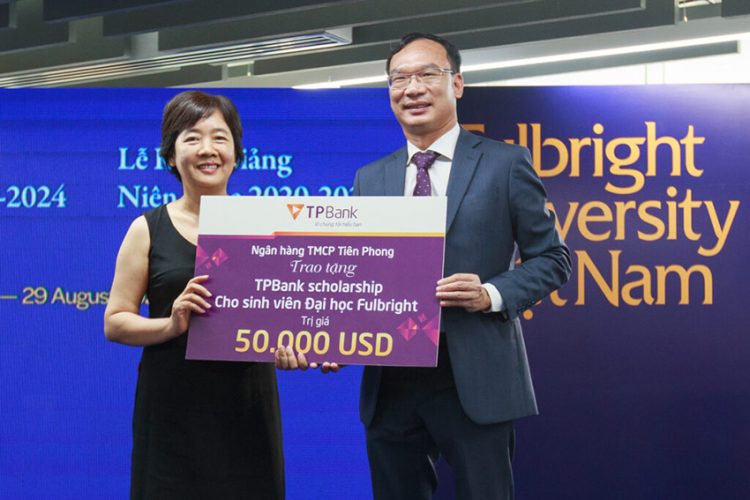 TPBank trao tặng học bổng công nghệ trị giá 50 nghìn USD cho Đại học Fulbright