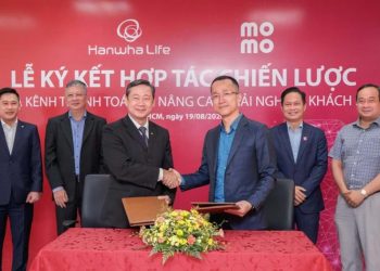 Hanwha Life Việt Nam đẩy mạnh số hóa khi hợp tác cùng MoMo và Payoo -1