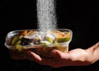 Chế độ ăn quá nhiều muối gây suy yếu hệ miễn dịch -1