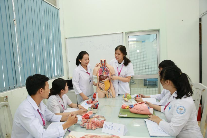 Đại học Văn Lang được cấp phép đào tạo Bác sĩ Răng Hàm Mặt -3