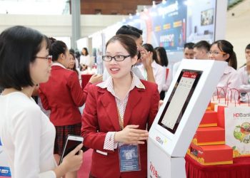 Doanh nghiệp được vay tín dụng online 24/7 tại HDBank