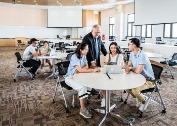 Hiệu trưởng trường Đại học VinUni: Việt Nam có thể trở thành điểm đến của sinh viên các trường đại học xuất sắc của thế giới! -2