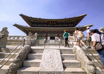 Phong phú động vật trong kiến trúc cung điện Seoul -2