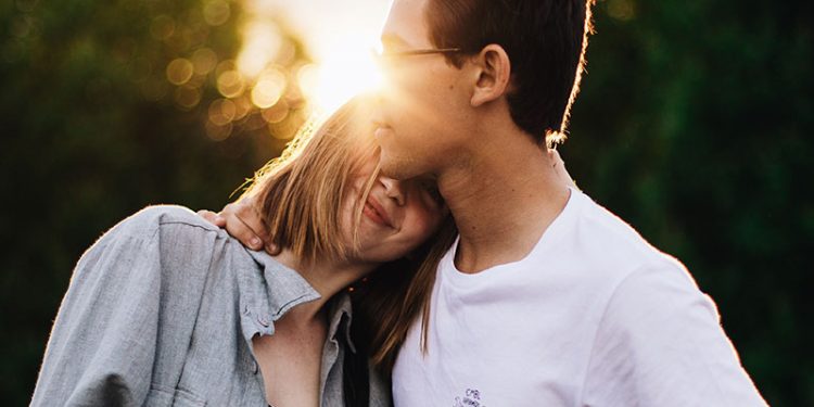 Lý giải những hành vi khác thường của bạn trai
