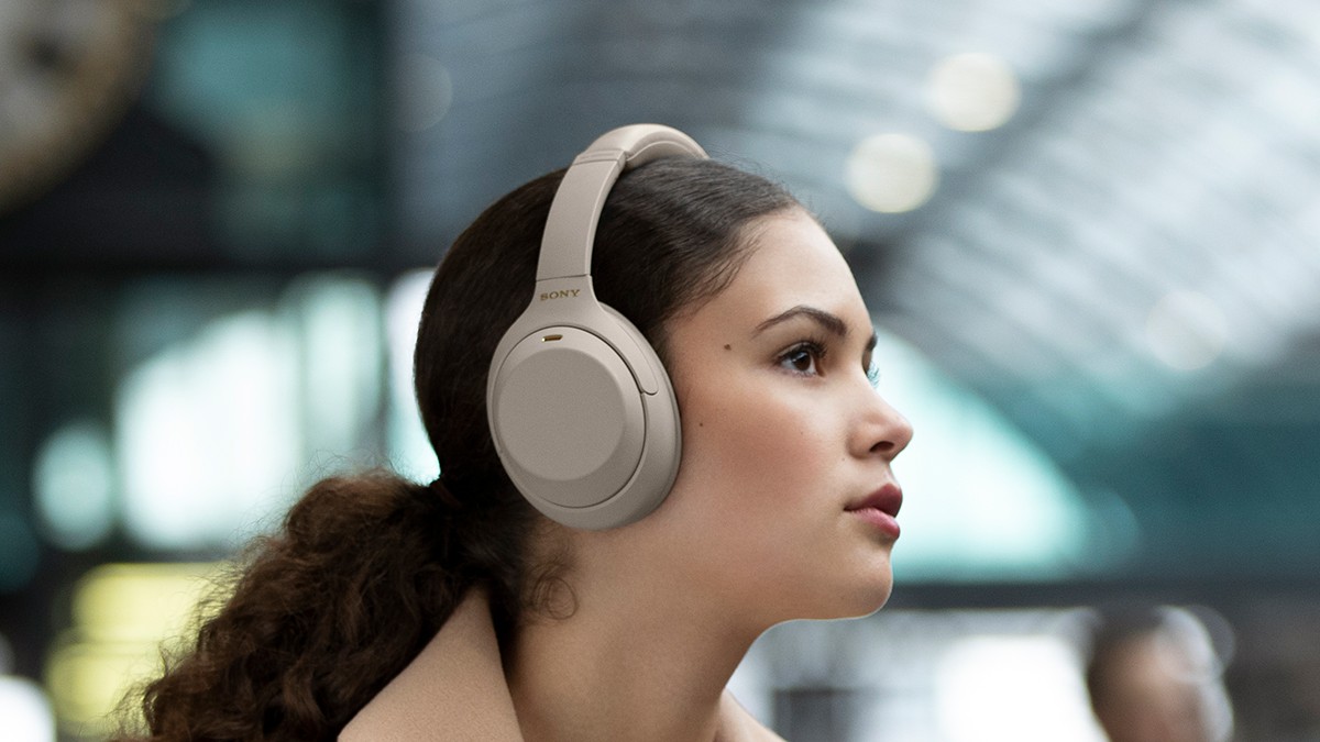 Sony giới thiệu tai nghe không dây WH-1000XM4 công nghệ chống ồn thông minh  | DoanhnhanPlus.vn