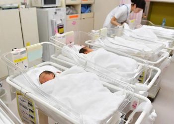 Thế giới báo động về suy giảm sinh đẻ -4