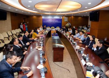 VNI, Bảo Minh và MobiFone ký kết hợp đồng bảo hiểm sức khỏe -2