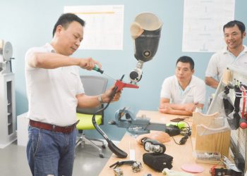 Có một nơi luôn tận tụy với người khuyết tật chân tay