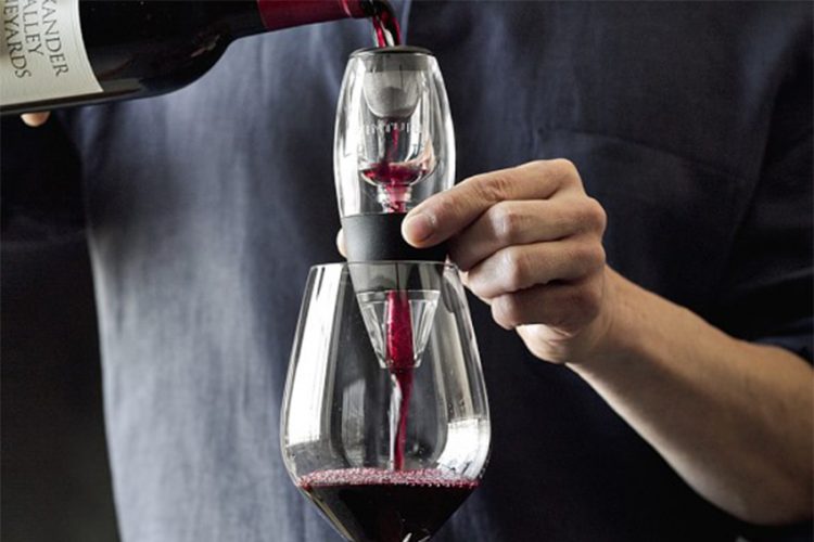 Bạn biết gì về “đồ chơi” dụng cụ sục rượu vang? - 5